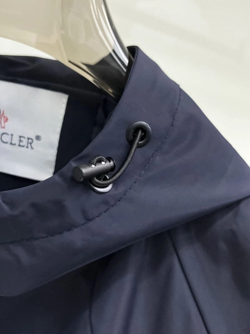 Moncler Outwear Compact 140711