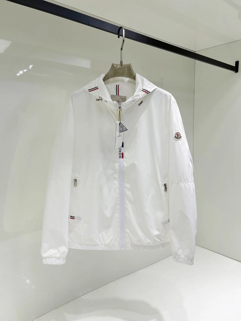 Comfortable Moncler Outwear 140714