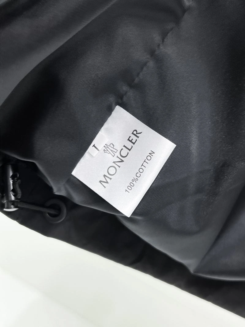 Moncler Outwear Classic 140705