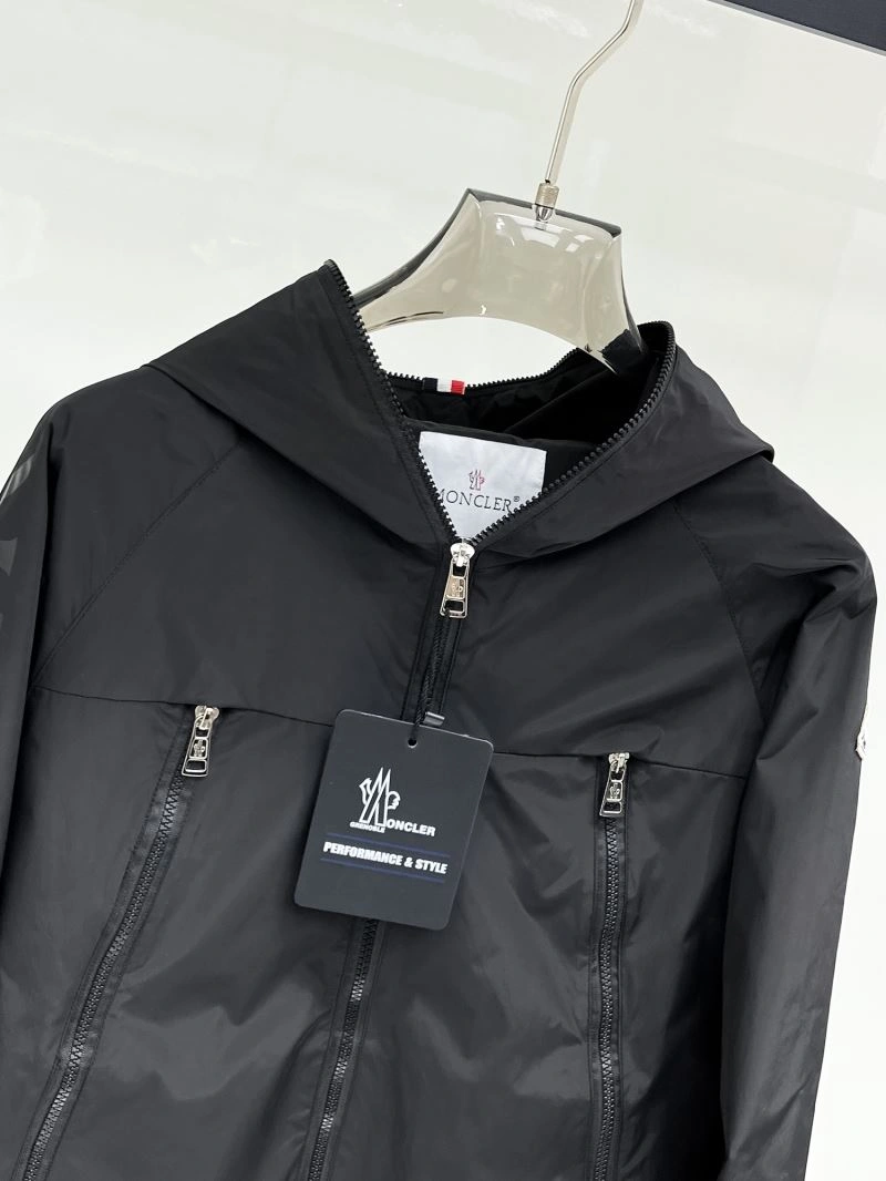 Moncler Outwear Classic 140705