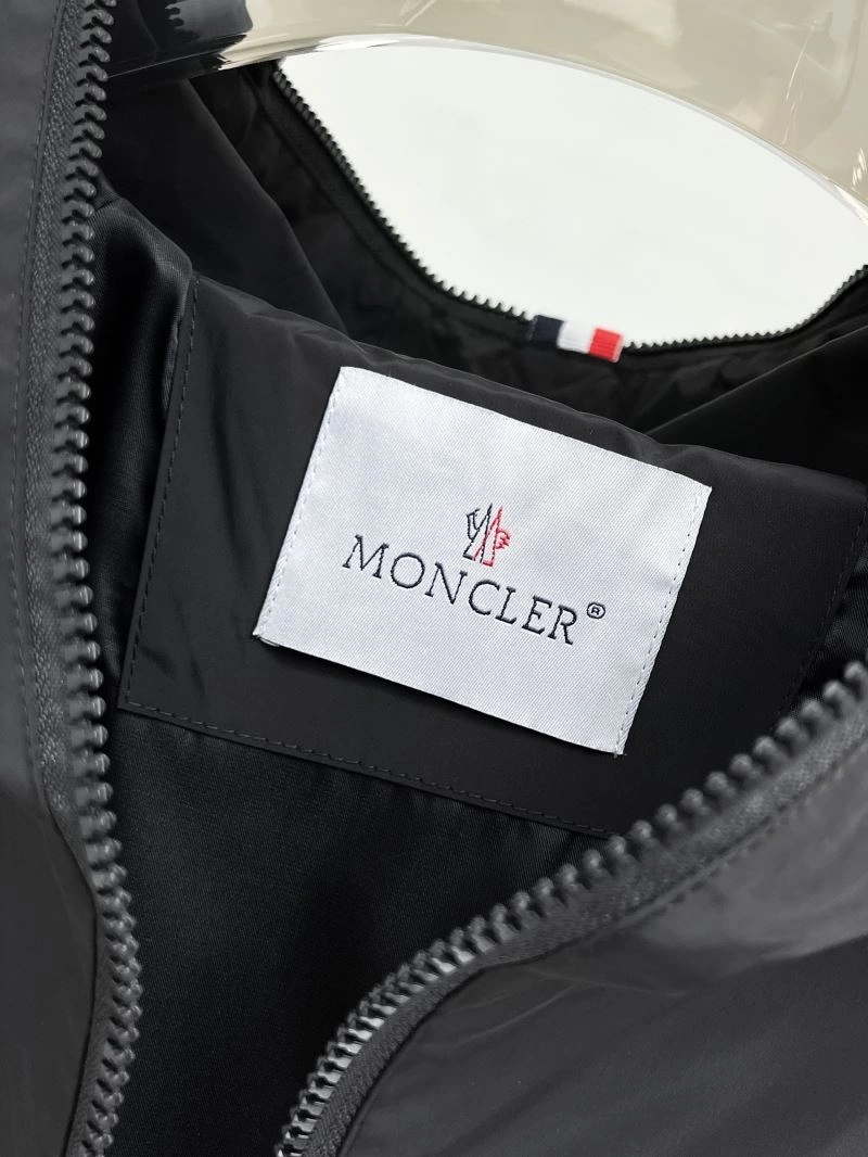 Moncler Outwear Classic 140705