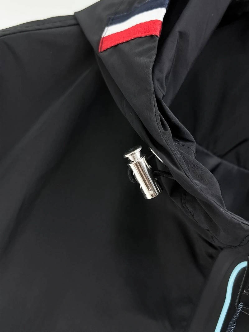 Bright Moncler Outwear 140706