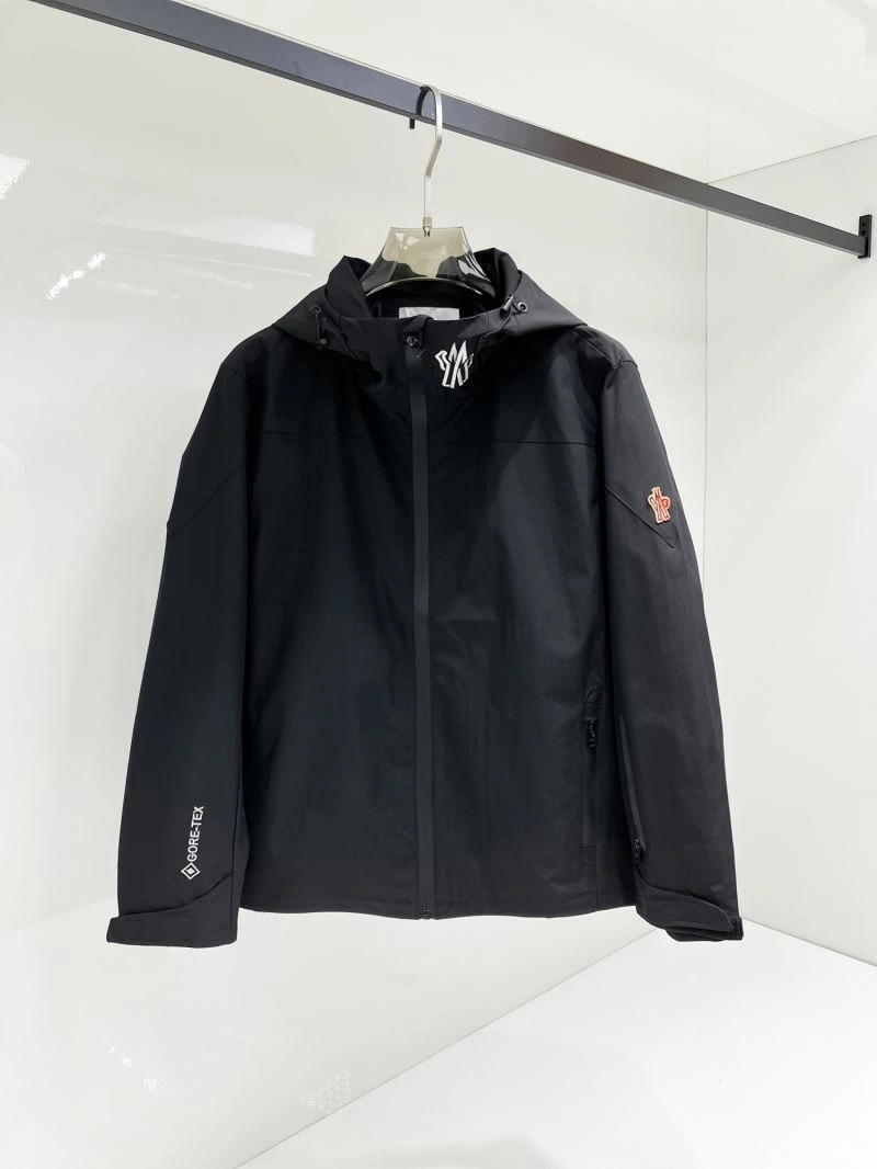 Moncler Outwear Youthful 140725
