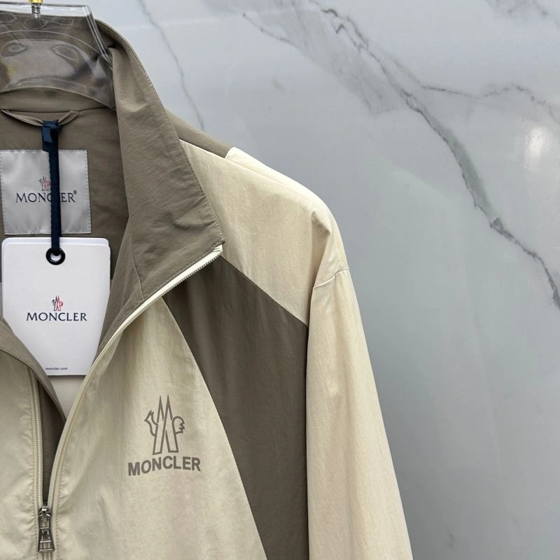 ZipUp Moncler Outwear 140715