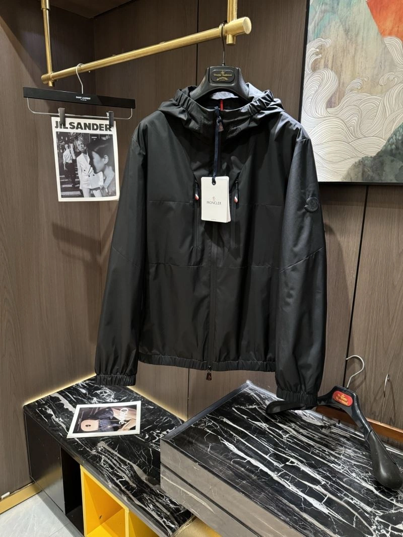 Moncler Outwear UrbanStyle 140697
