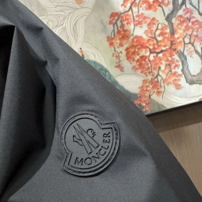 Moncler Outwear UrbanStyle 140697