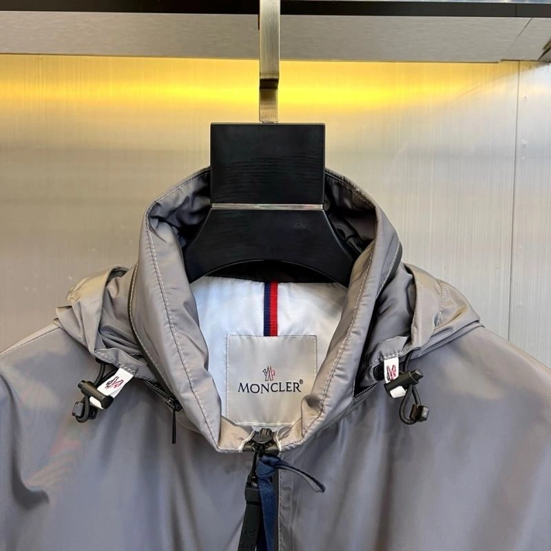 EyeCatching Moncler Outwear 140698