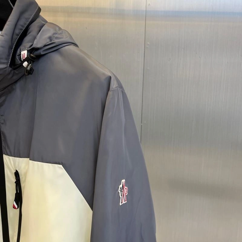 EyeCatching Moncler Outwear 140698