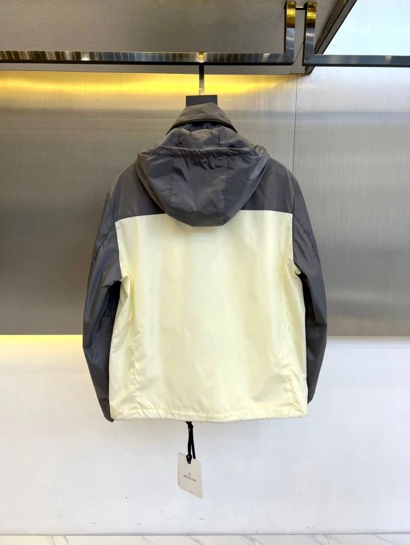 EyeCatching Moncler Outwear 140698