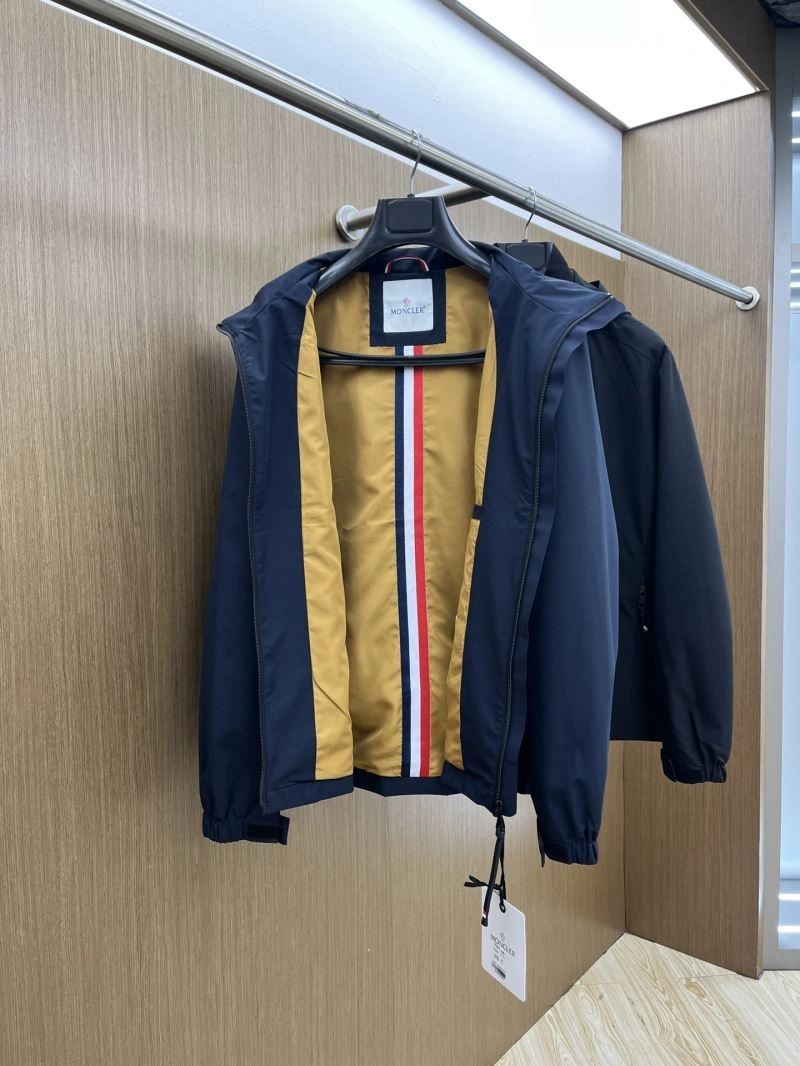 Attractive Moncler Outwear 140701