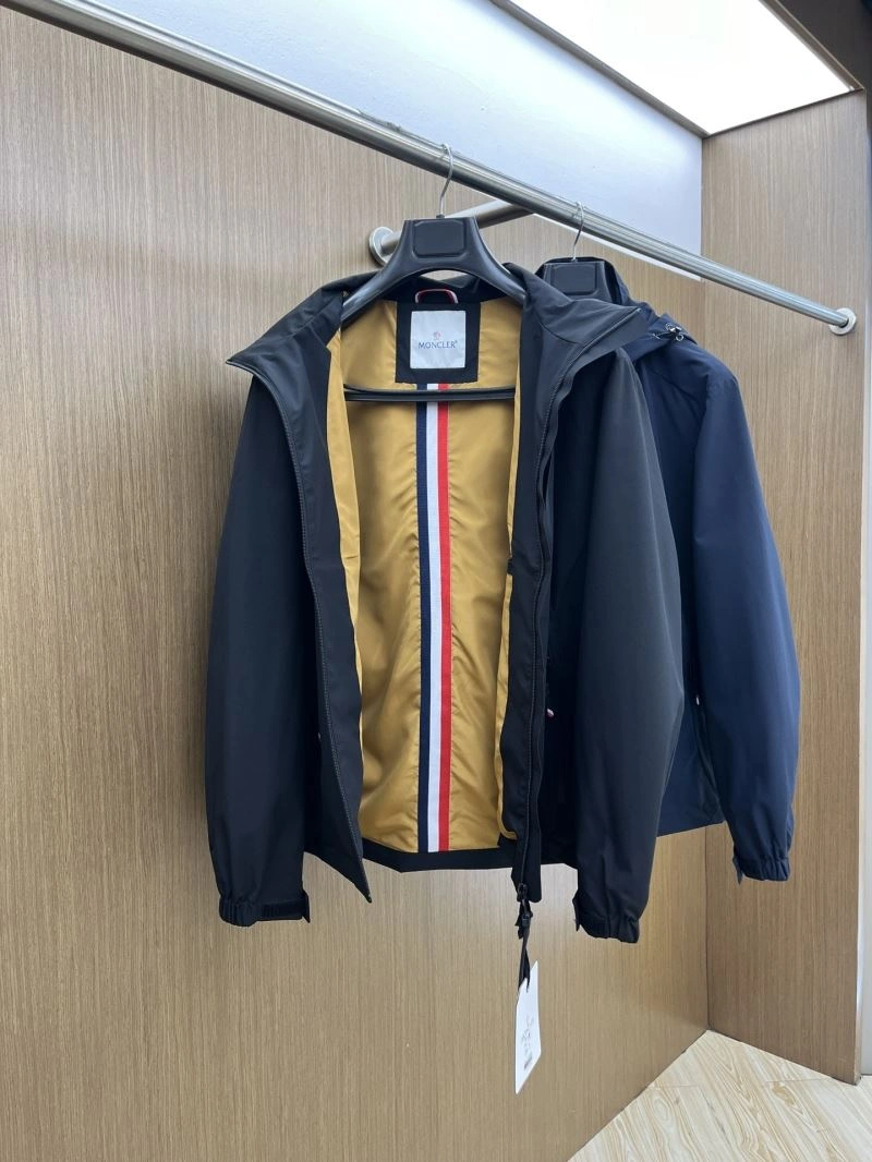 MoistureWicking Moncler Outwear 140708