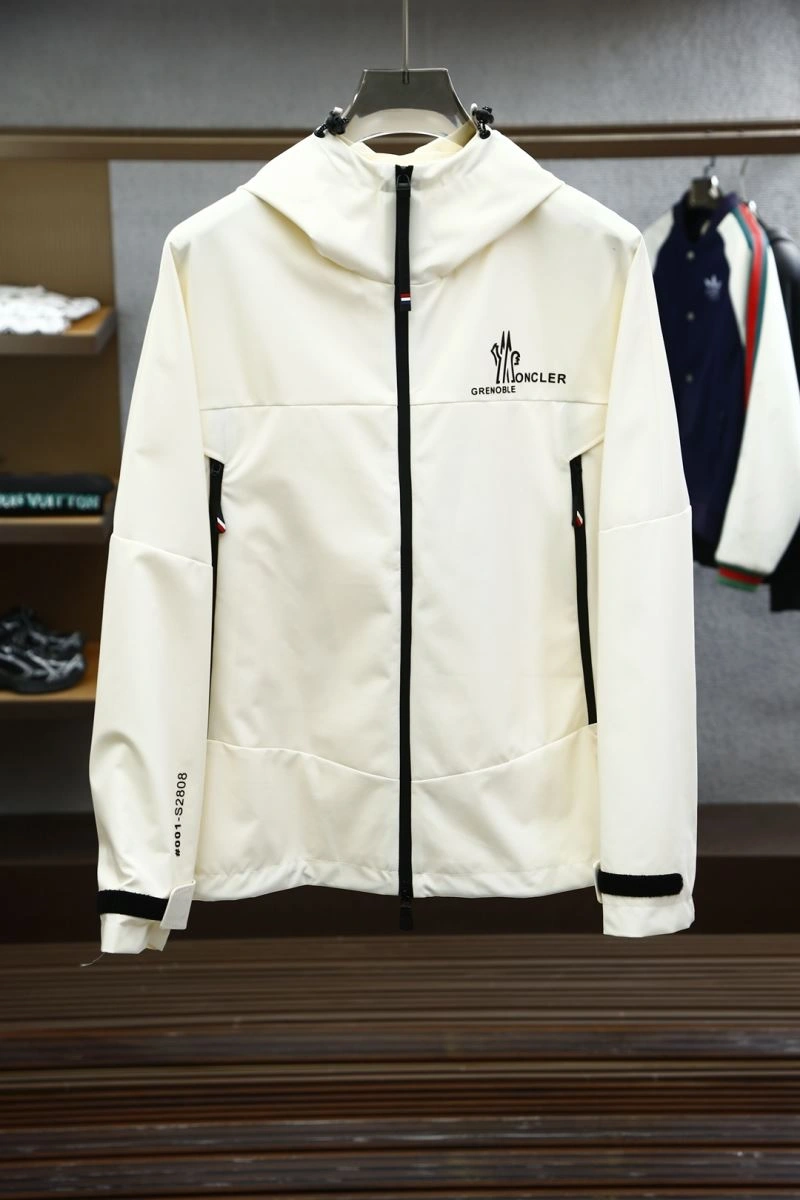 Youthful Moncler Outwear 140707