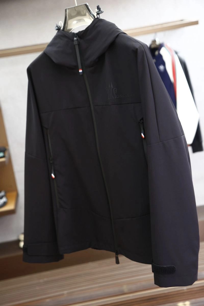 Youthful Moncler Outwear 140707