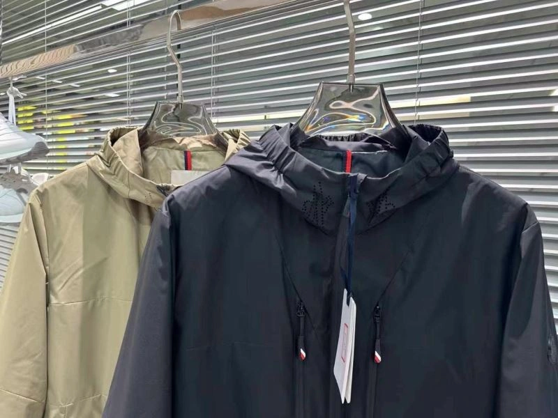 Moncler Outwear Colorful 140699