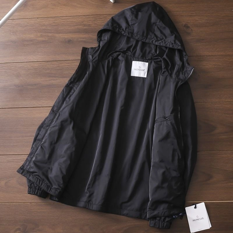 Moncler Outwear WrinkleFree 140695