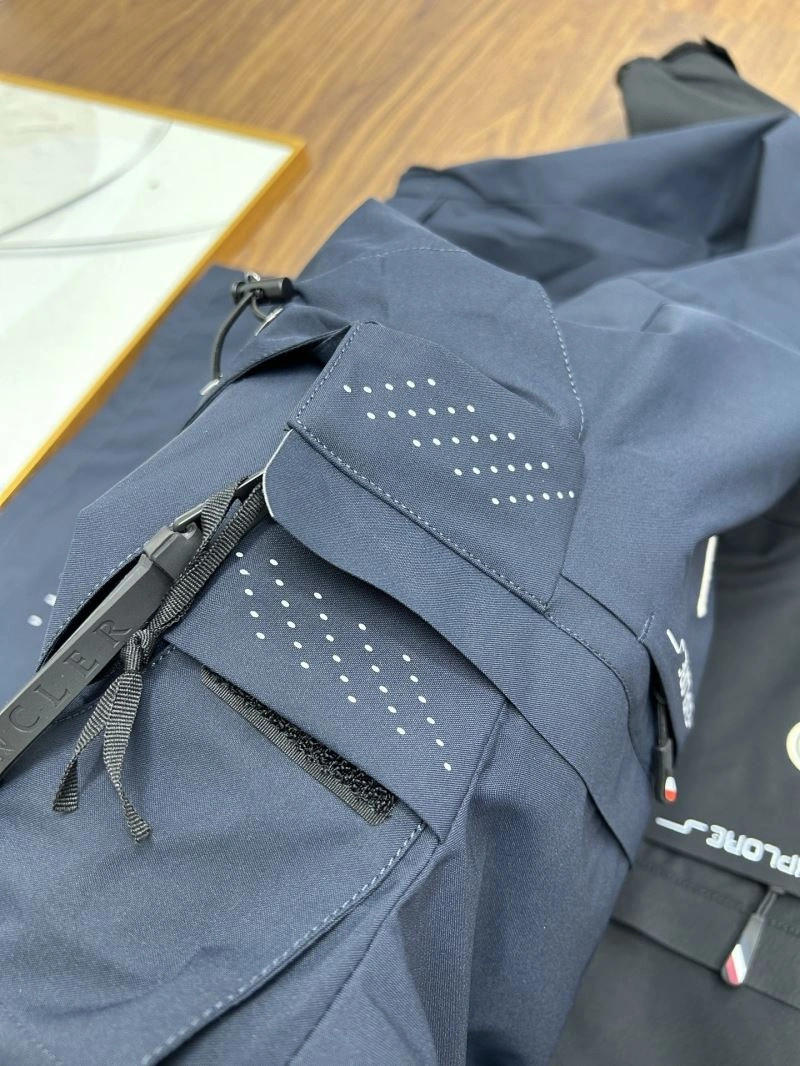 Moncler Outwear Unique 140702