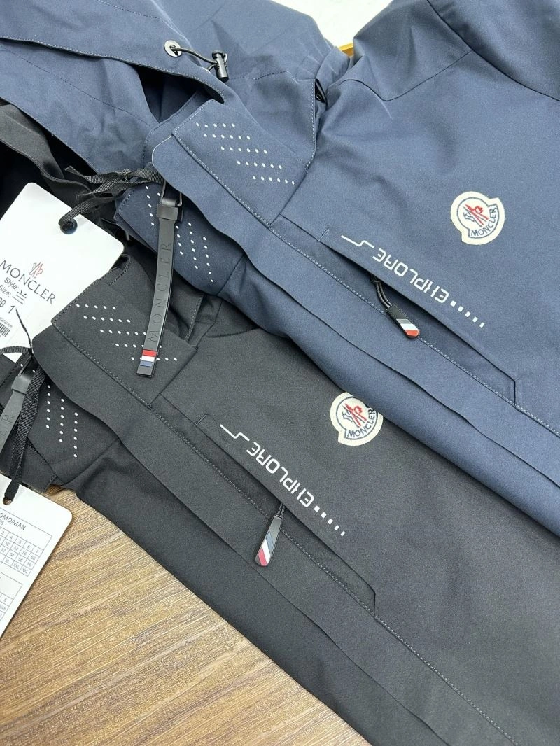 Moncler Outwear Unique 140702