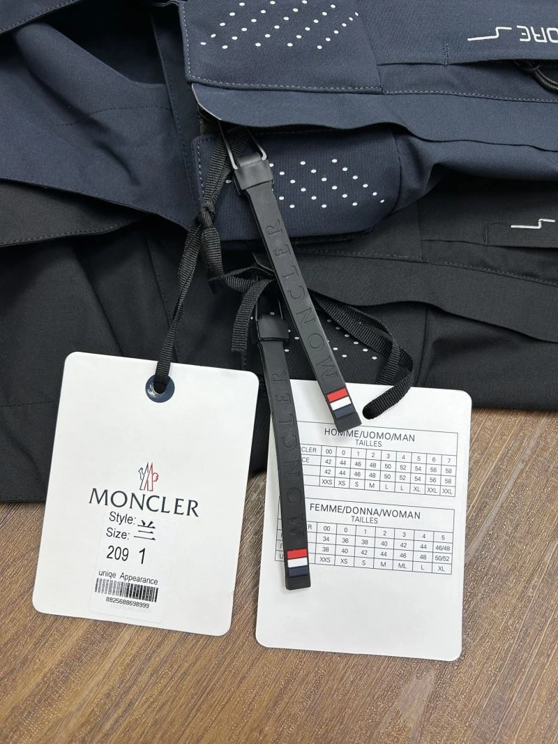 Moncler Outwear Unique 140702