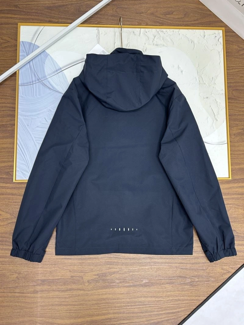 Moncler Outwear Unique 140702