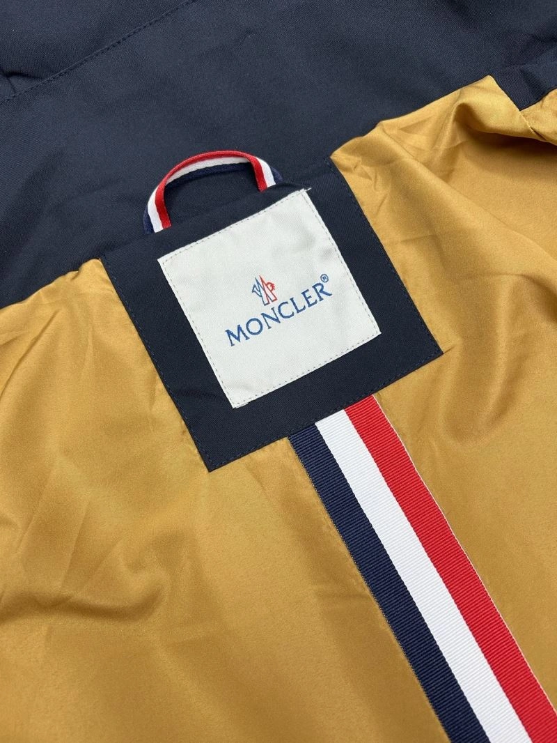 Moncler Outwear Unique 140702