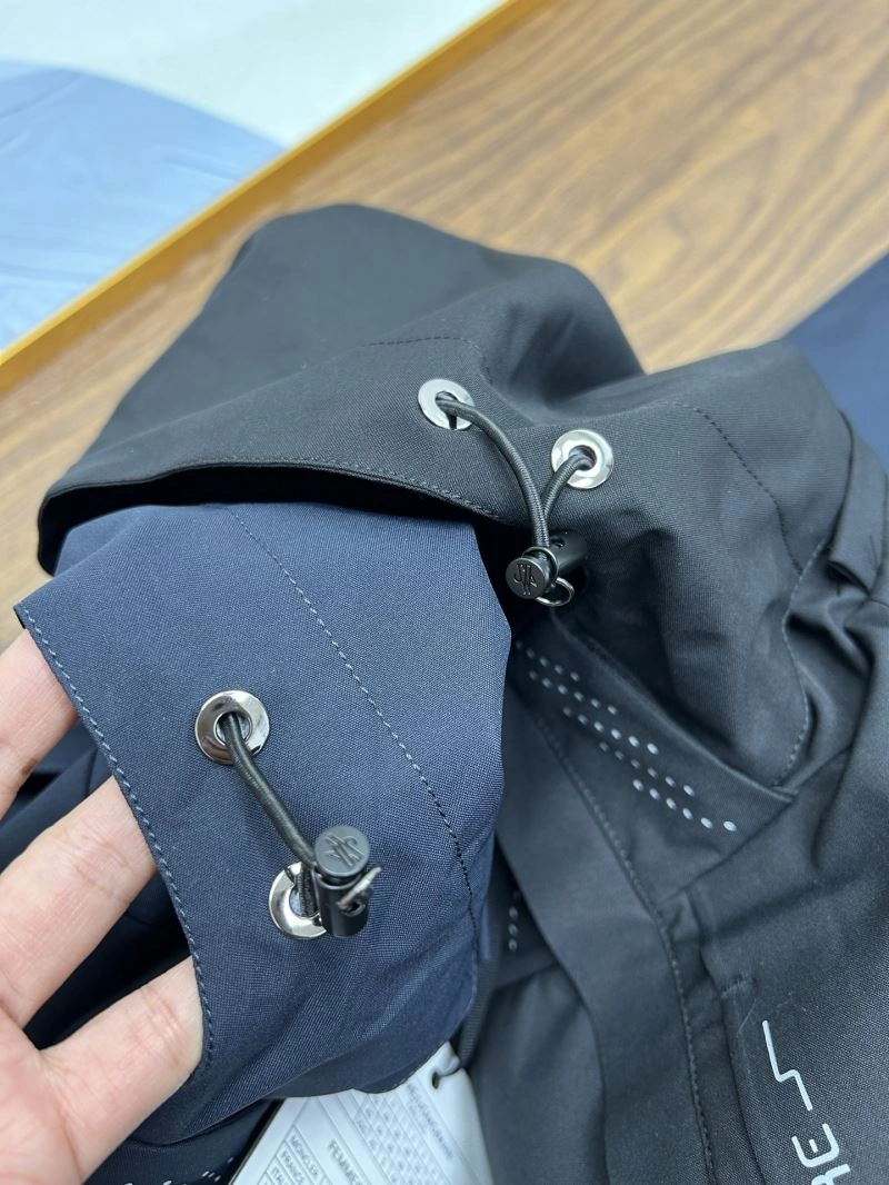 Moncler Outwear Unique 140702