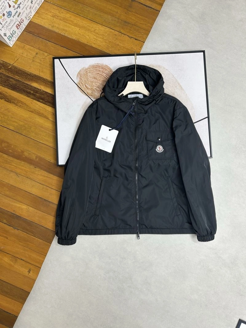 Moncler Outwear OnTrend 140704