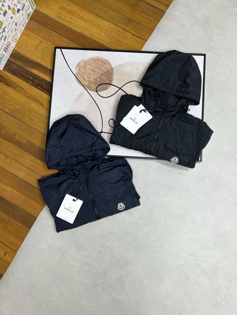 Moncler Outwear OnTrend 140704