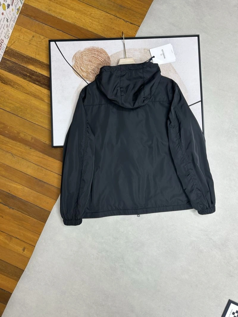 Moncler Outwear OnTrend 140704
