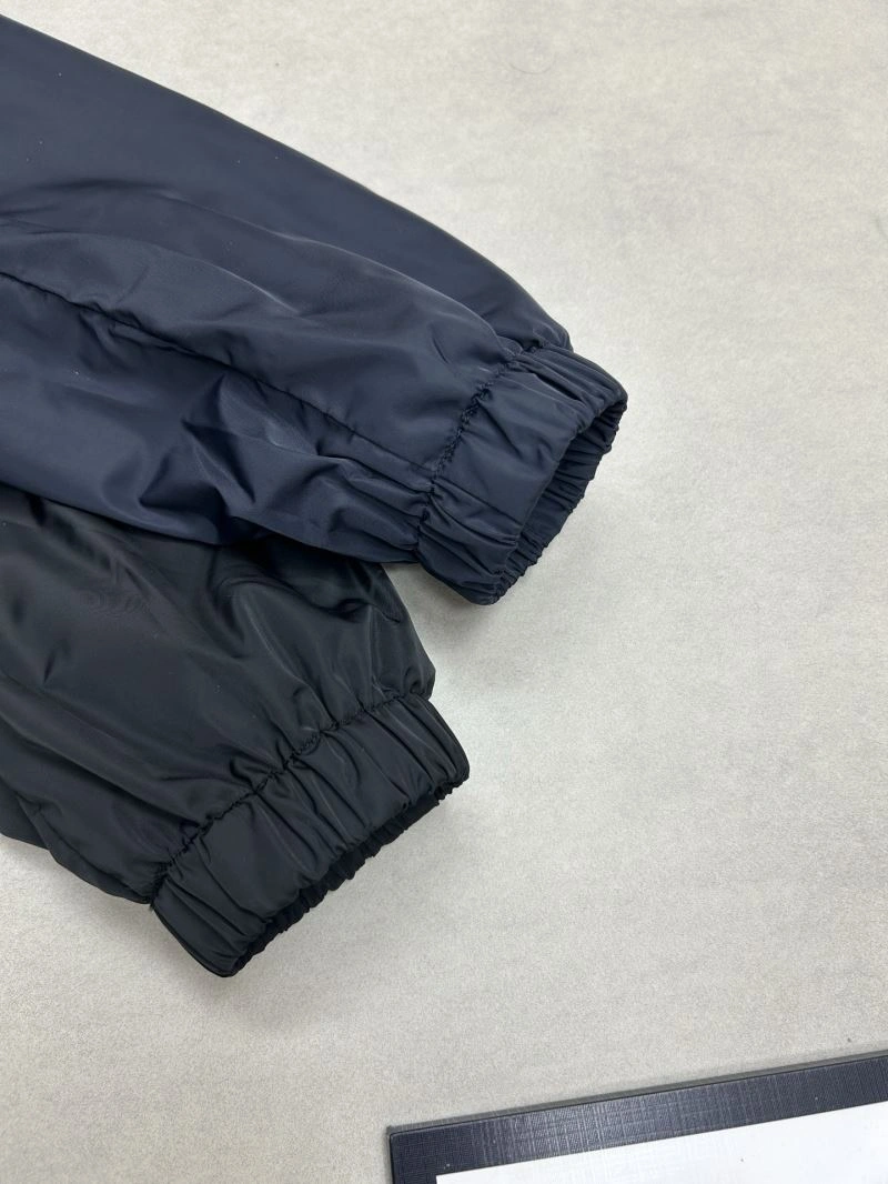 Moncler Outwear OnTrend 140704