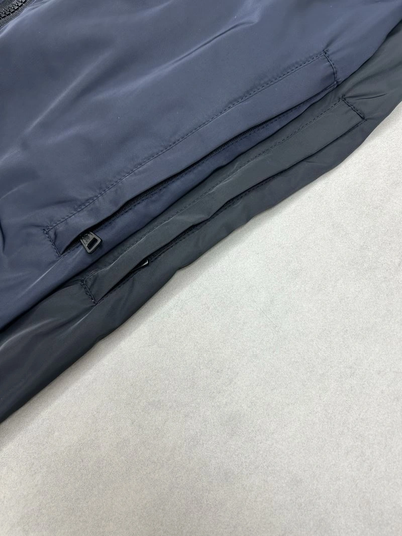 Moncler Outwear OnTrend 140704