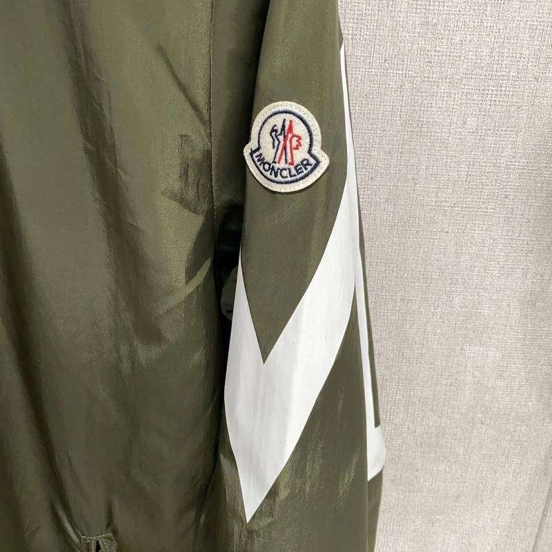 Durable Moncler Outwear 140684
