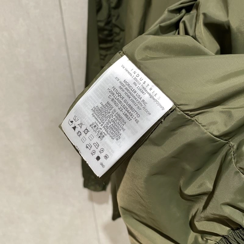 Durable Moncler Outwear 140684