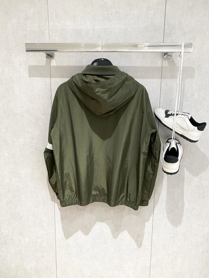 Durable Moncler Outwear 140684