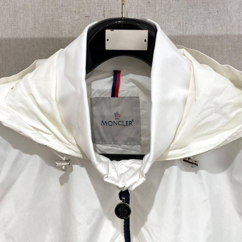 ZeroBulk Moncler Outwear 140680