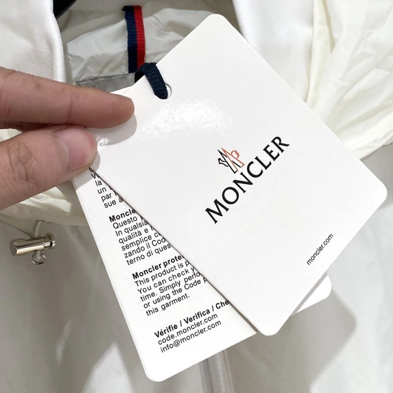 ZeroBulk Moncler Outwear 140680