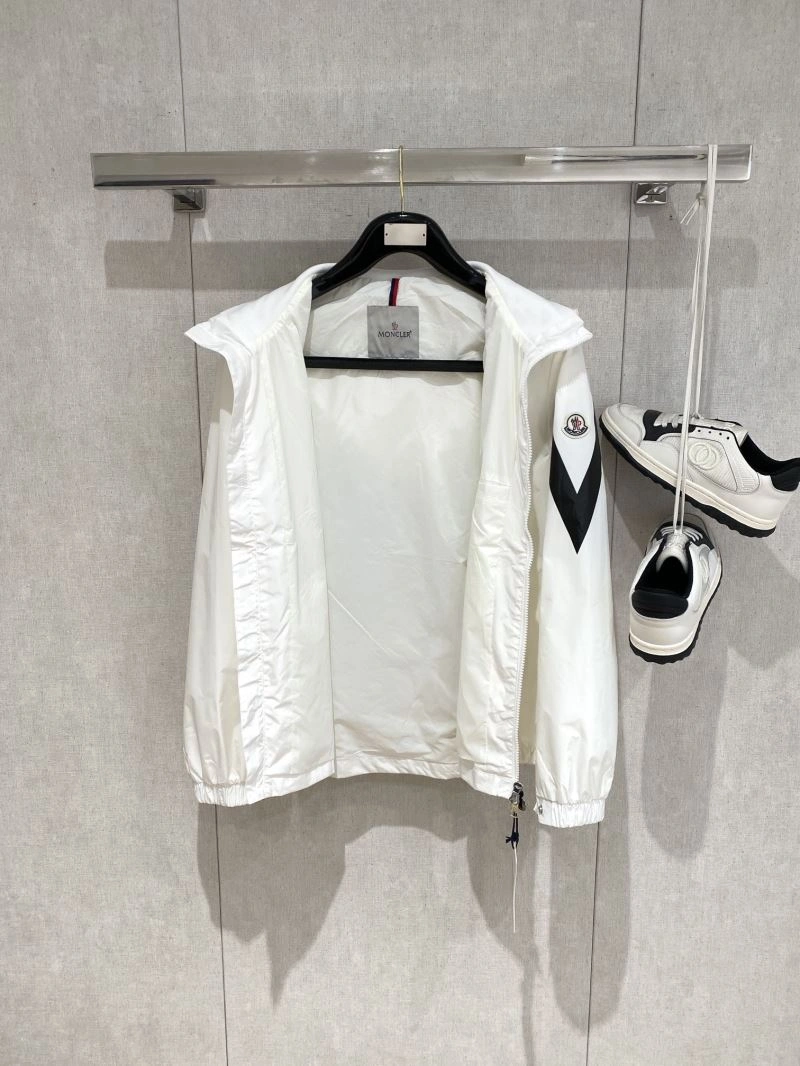 ZeroBulk Moncler Outwear 140680