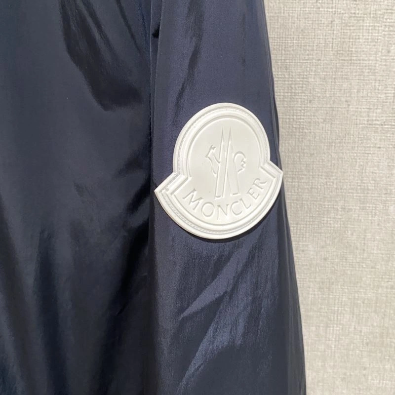 Functional Moncler Outwear 140675