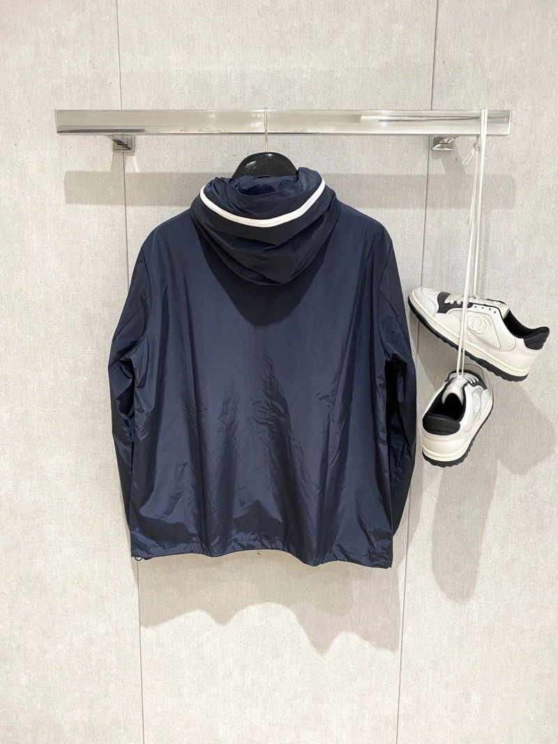Functional Moncler Outwear 140675
