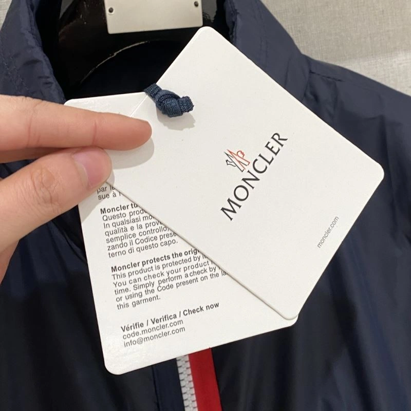 Moncler Outwear HighQuality 140685