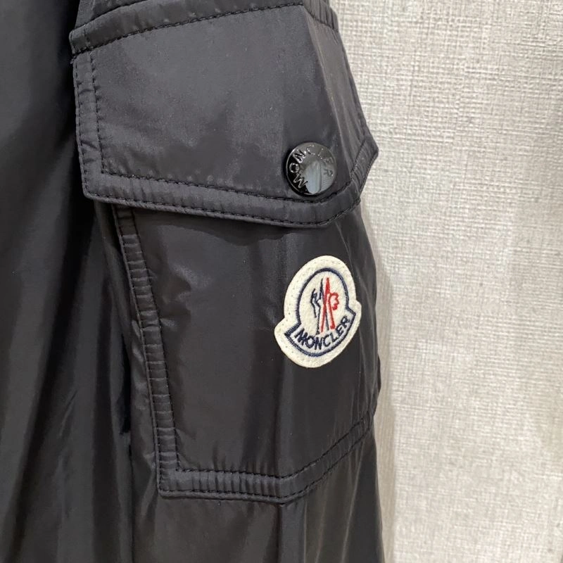 Moncler Outwear OnTrend 140674