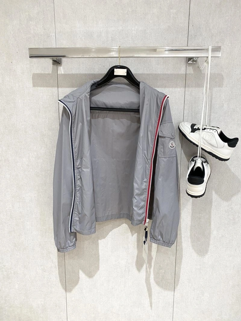 Moncler Outwear Sophisticated 140671