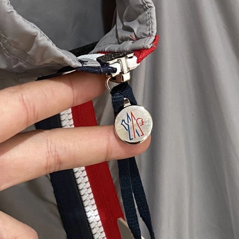 Moncler Outwear Sophisticated 140671