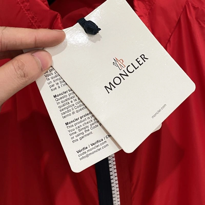 Reliable Moncler Outwear 140678