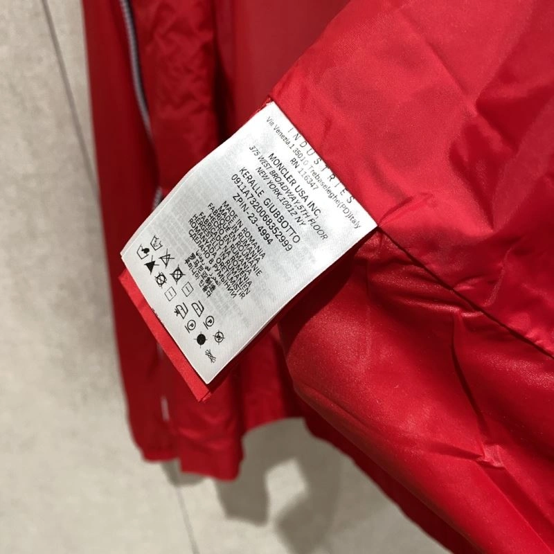 Reliable Moncler Outwear 140678