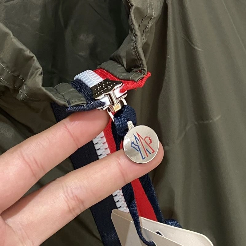 WrinkleFree Moncler Outwear 140666
