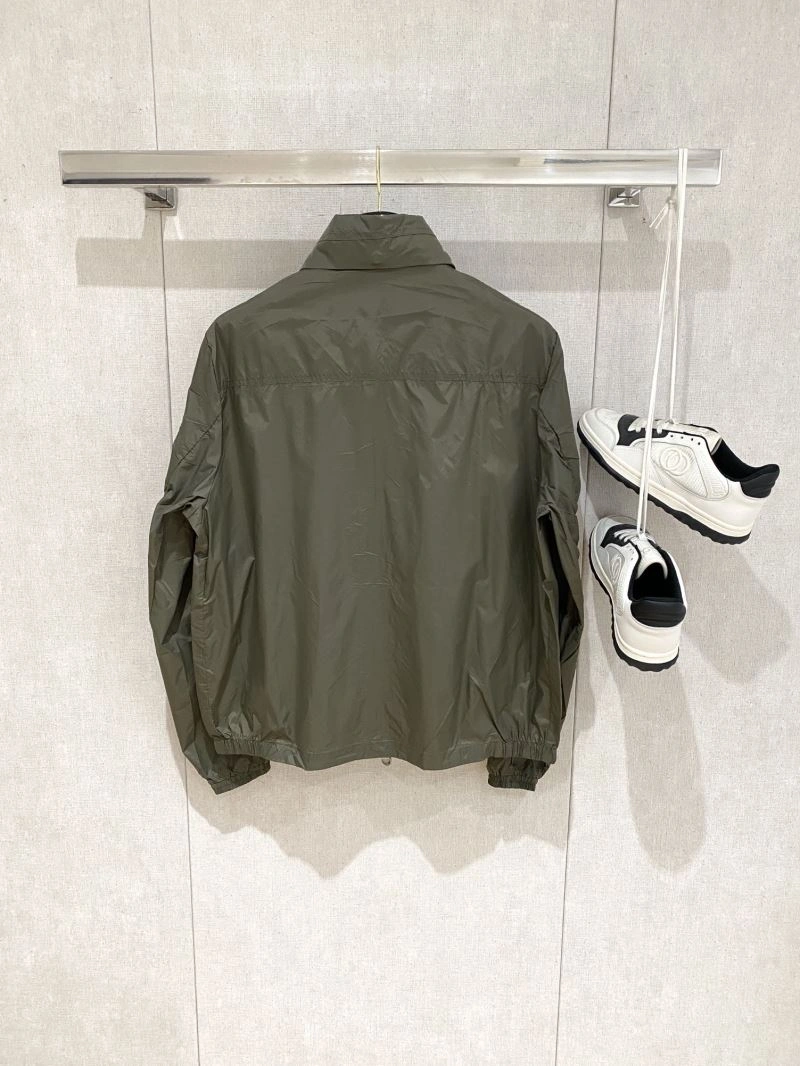 WrinkleFree Moncler Outwear 140666
