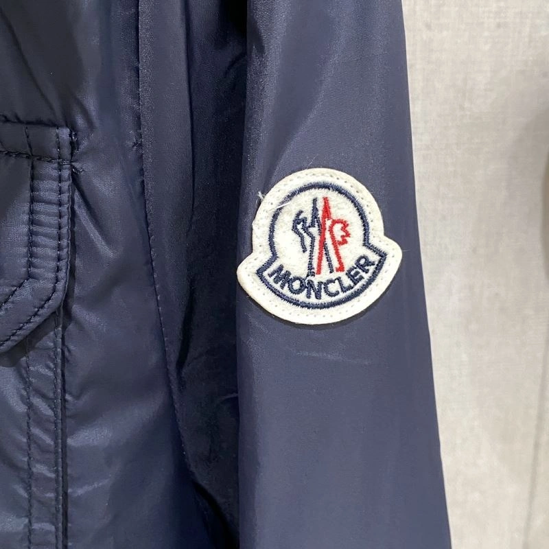Bold Moncler Outwear 140662