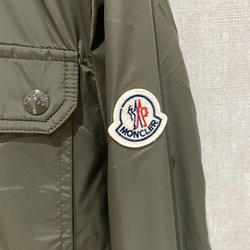 ZipUp Moncler Outwear 140670
