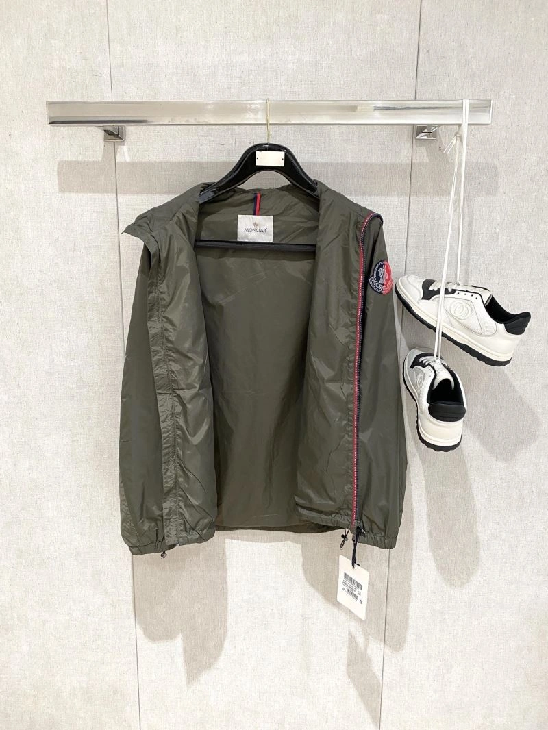 Moncler Outwear ModernLook 140673