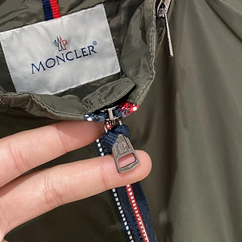 Moncler Outwear ModernLook 140673